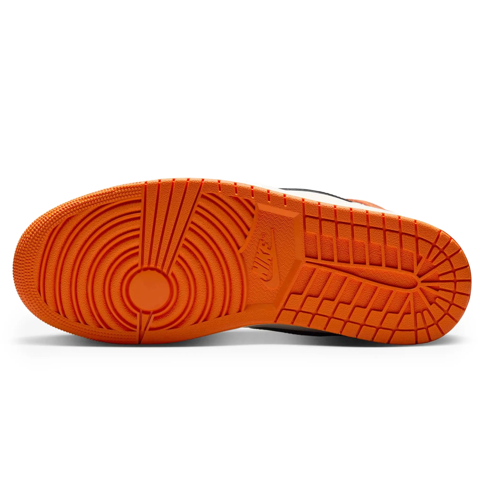 Sole View of Air Jordan 1 Retro High OG Shattered Backboard (2025) DZ5485-008